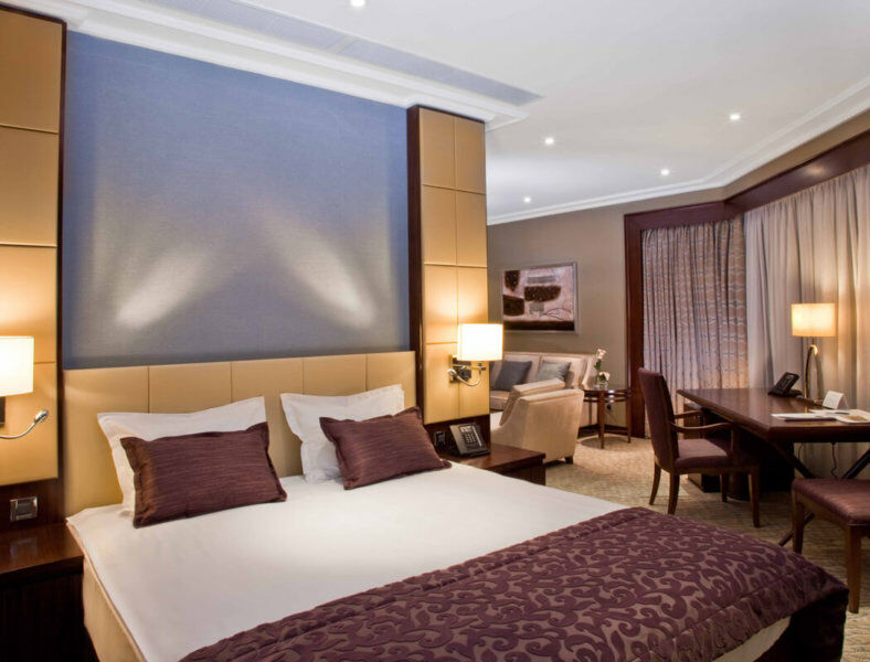 Kharkiv Palace Hotel Phòng bức ảnh