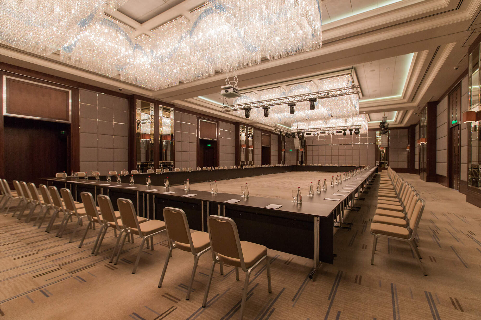 Kharkiv Palace Hotel Ngoại thất bức ảnh